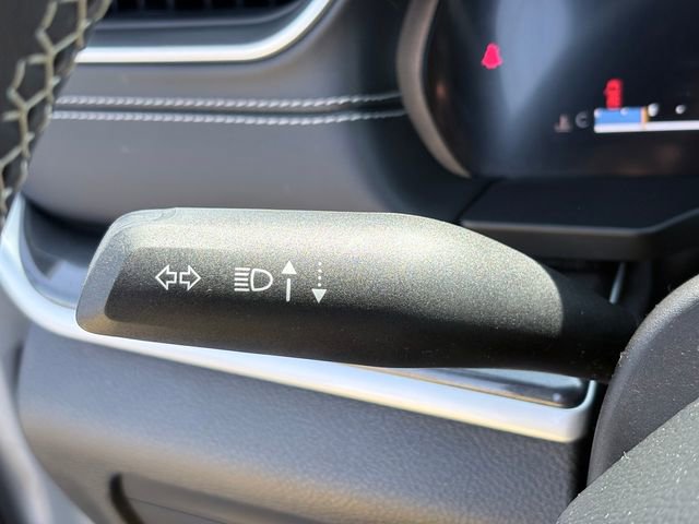 Used 2023 Jeep Grand Cherokee Altitude AWD/4WD image 16
