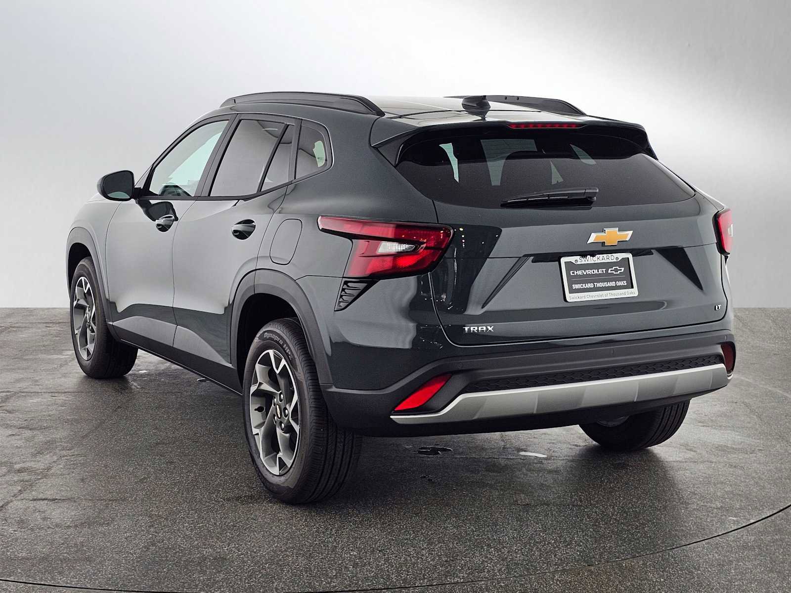 New 2026 Chevrolet Trax LT w/ Driver Confidence Package FWD image 5