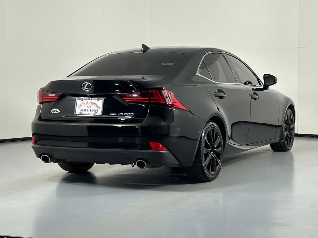 Used 2016 Lexus IS 300 AWD w/ Premium Package image 7
