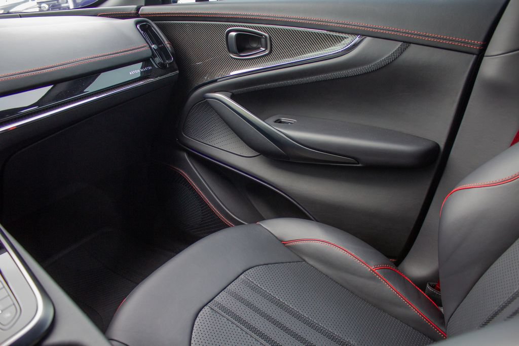 Used 2025 Aston Martin DBX 707 AWD/4WD image 18