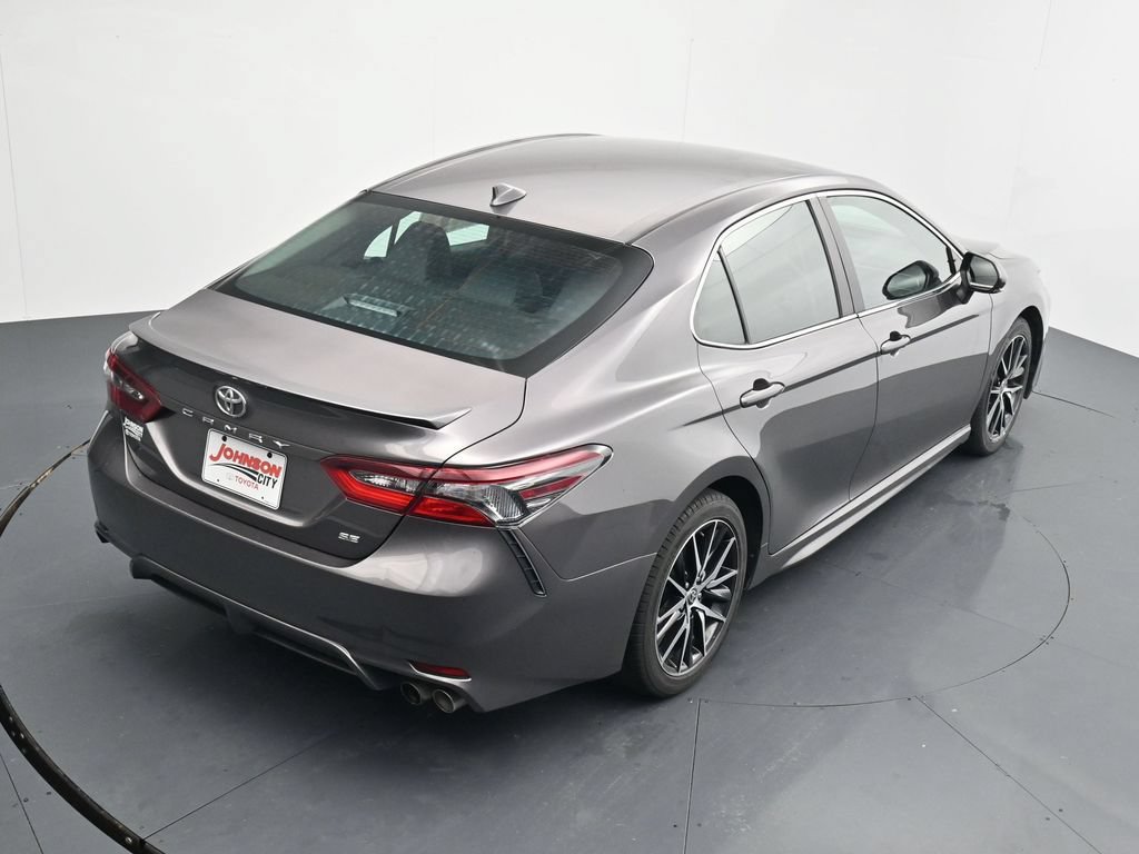 Used 2024 Toyota Camry SE FWD image 30