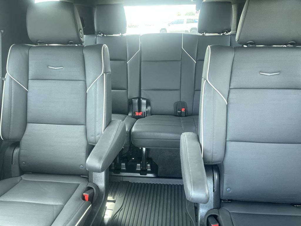 Certified 2023 Cadillac Escalade Premium Luxury w/ Performance Package AWD/4WD image 37