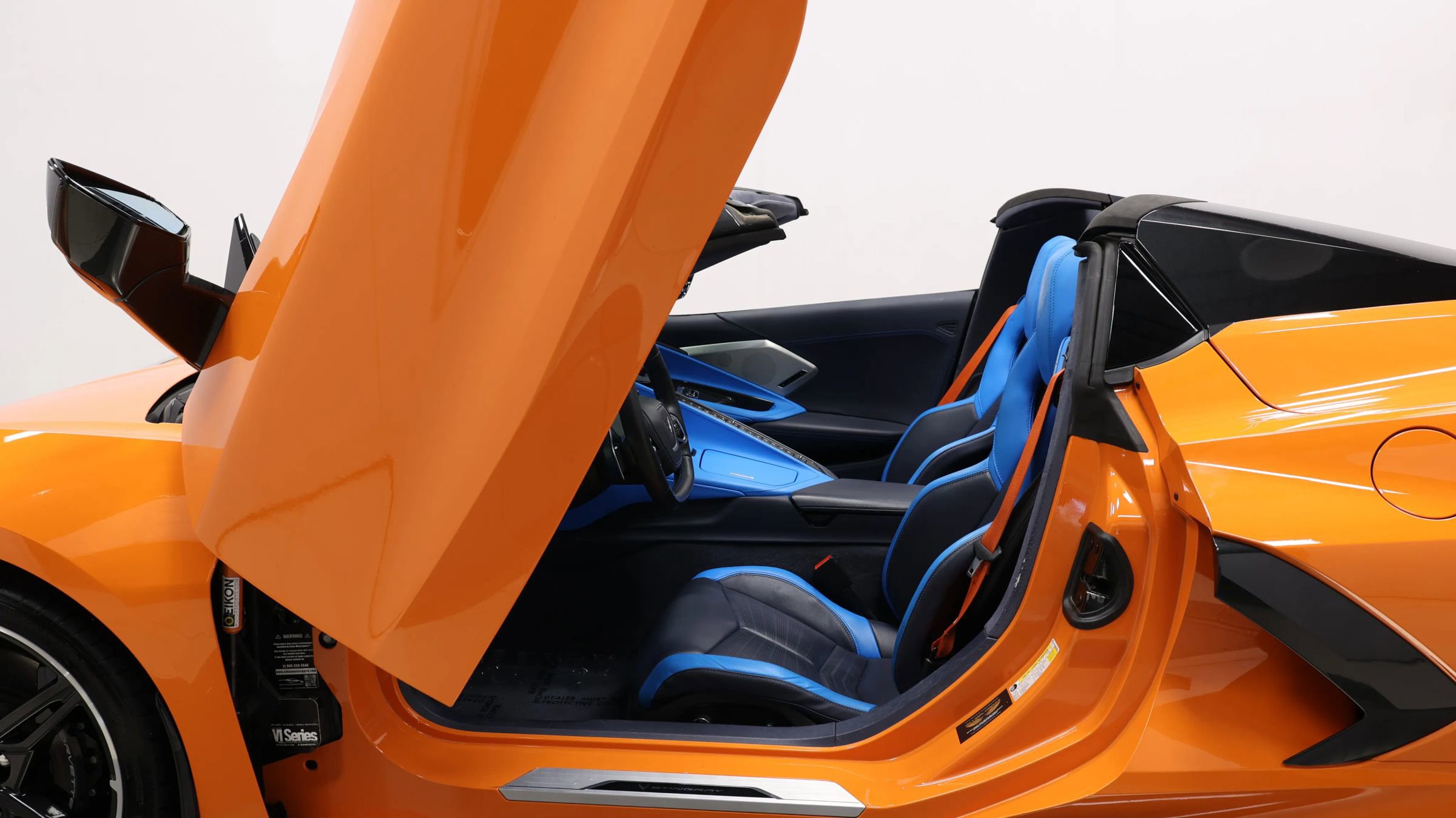 Used 2022 Chevrolet Corvette Stingray Premium Conv w/ Z51 Performance Package image 12