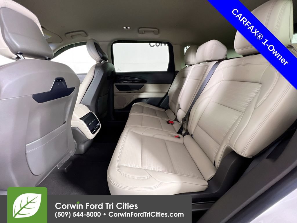 Used 2024 Lincoln Nautilus Reserve AWD/4WD image 28