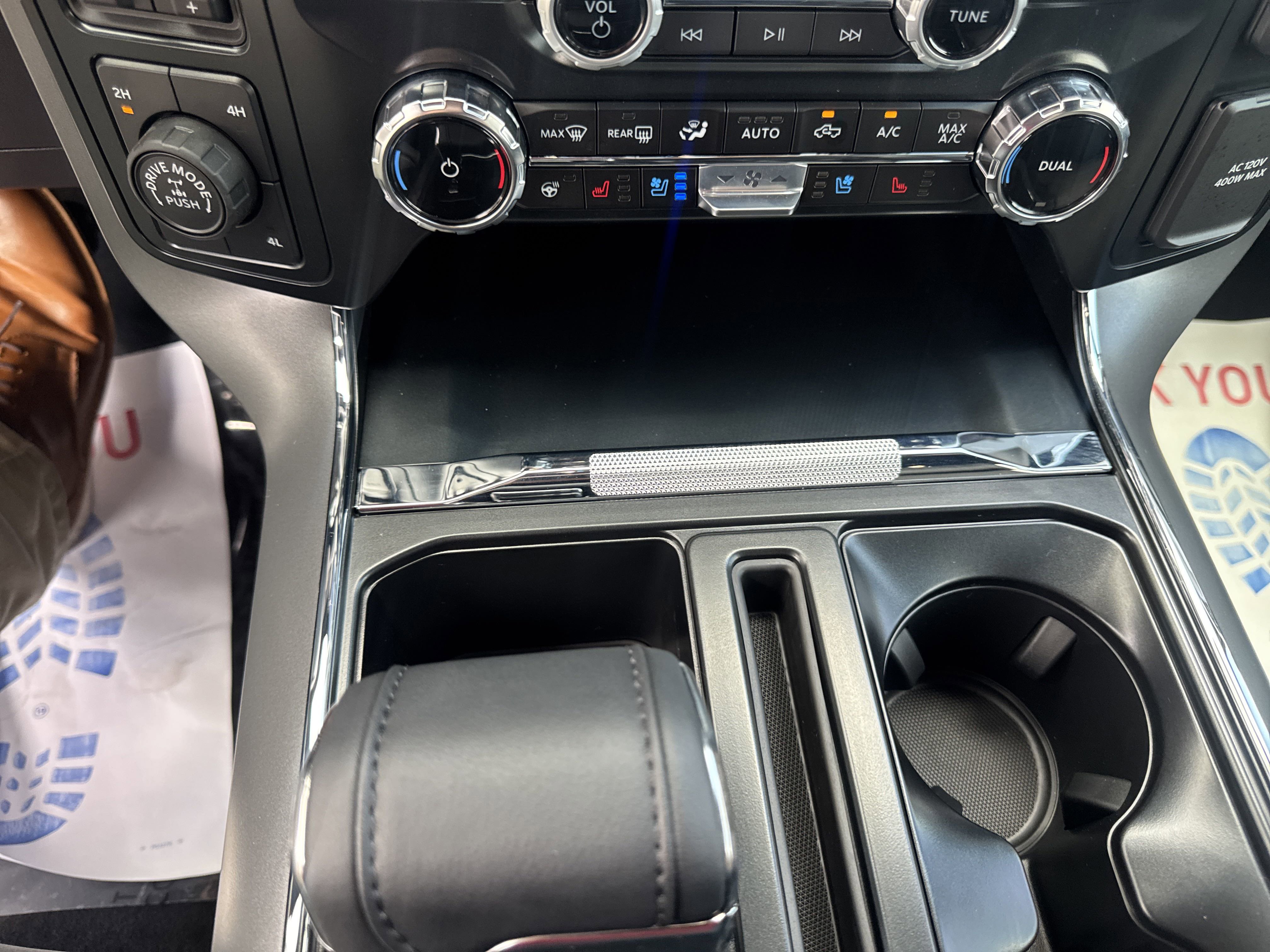 New 2025 Ford F150 Lariat w/ Equipment Group 502A High image 25