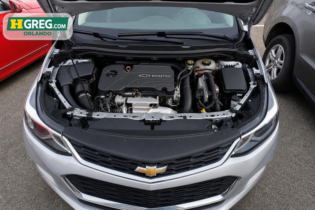 Used 2017 Chevrolet Cruze LT FWD image 15