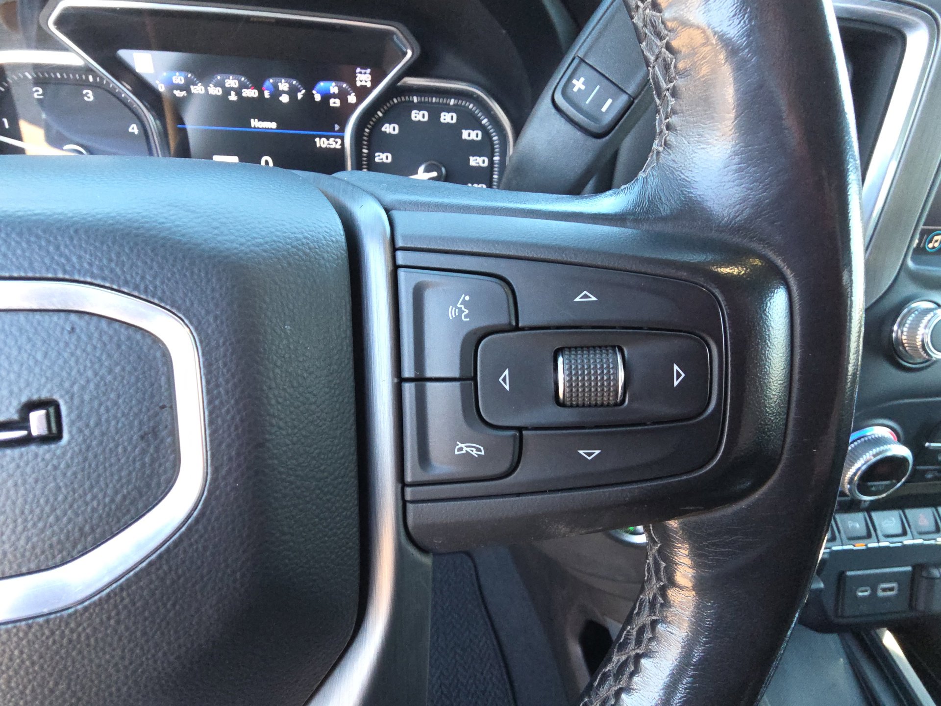 Used 2022 GMC Sierra 2500 Denali w/ Denali Ultimate Package image 21