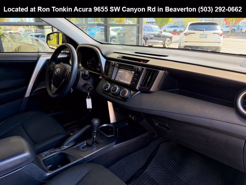 Used 2018 Toyota RAV4 LE w/ All Weather Liner Package AWD/4WD image 32