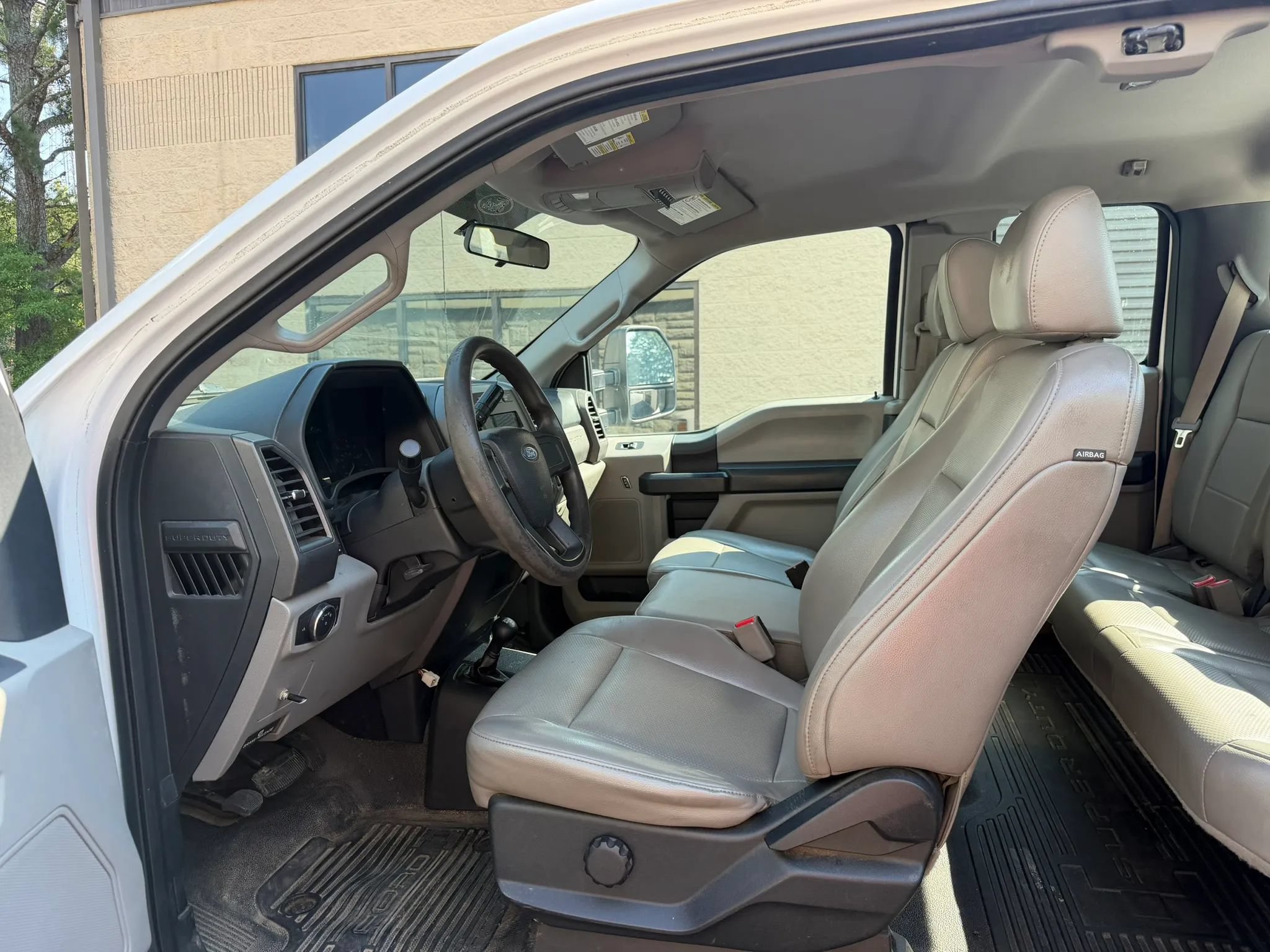Used 2017 Ford F250 XL w/ Power Equipment Group AWD/4WD image 19