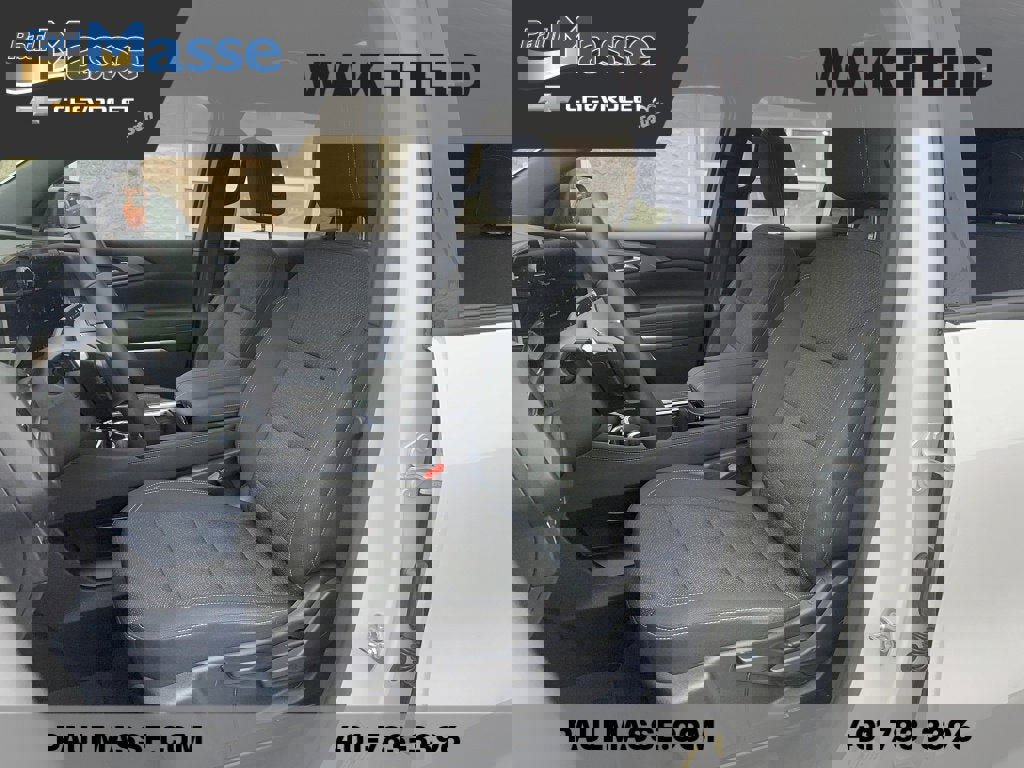 Used 2024 Chevrolet Traverse LS image 13