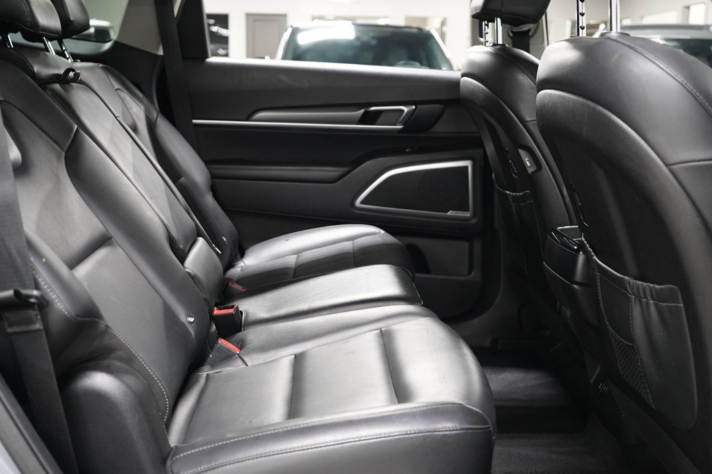 Used 2021 Kia Telluride LX FWD image 30