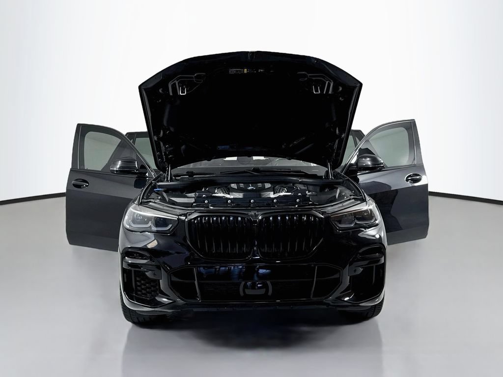 Used 2022 BMW X5 M50i AWD/4WD image 26