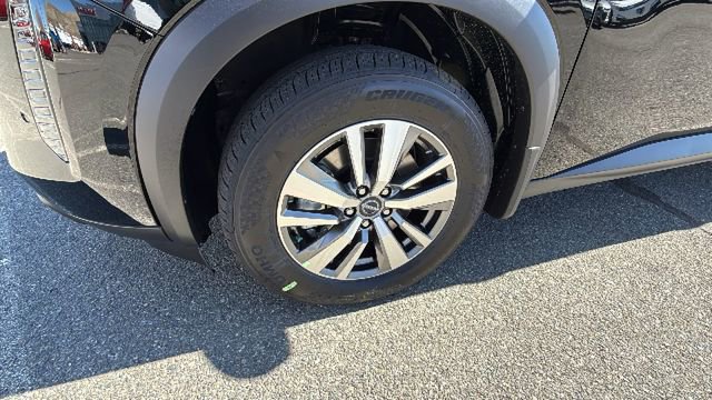 New 2026 Nissan Pathfinder SL image 9