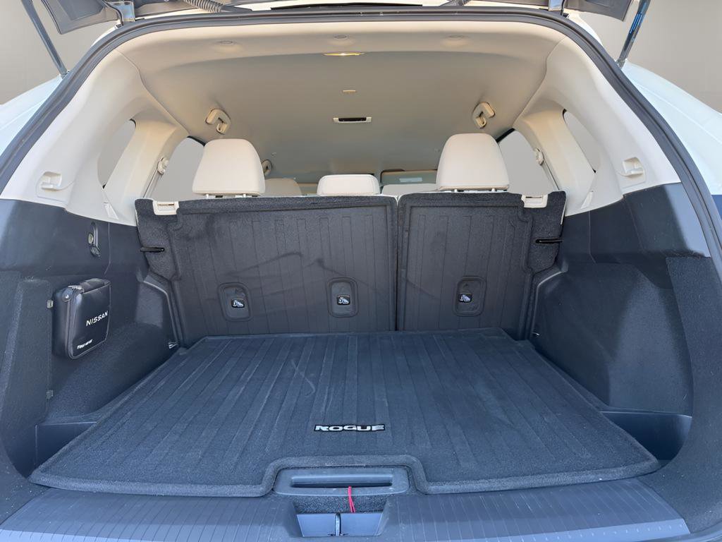 Certified 2022 Nissan Rogue SV image 9