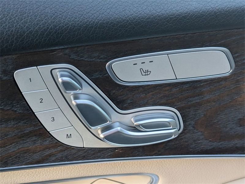 Used 2018 Mercedes-Benz GLC 300 4MATIC Coupe image 18