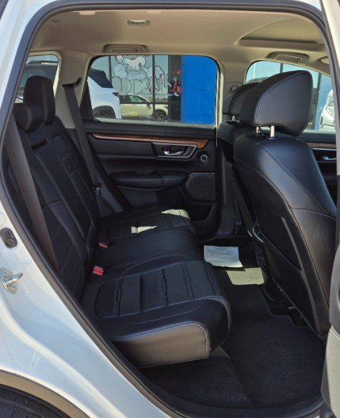 Used 2018 Honda CR-V Touring image 18