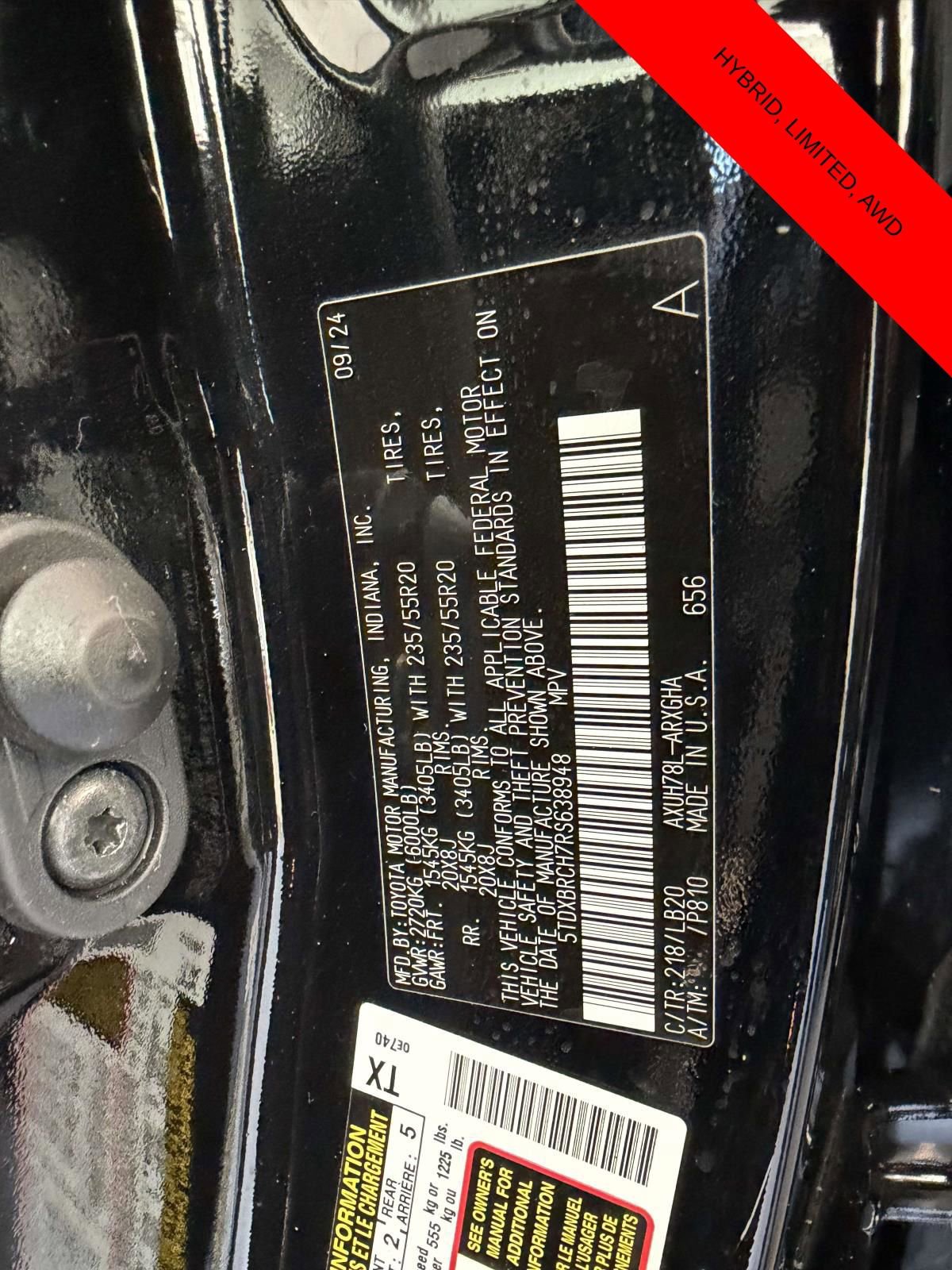 Used 2024 Toyota Highlander Limited image 19