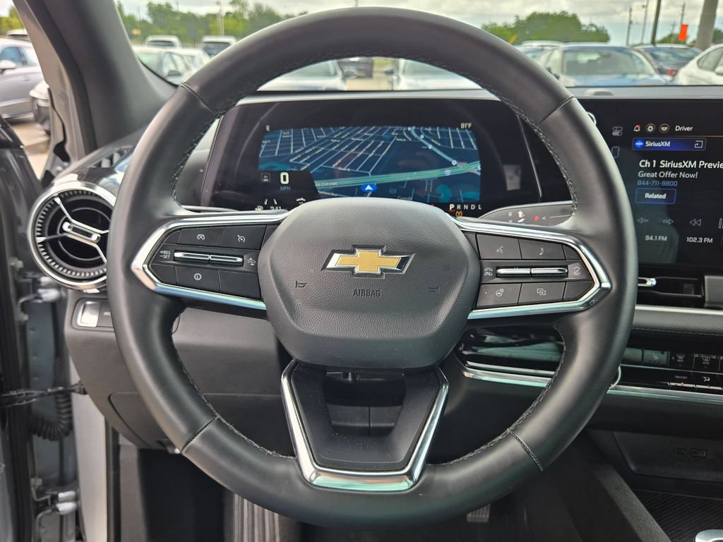 Used 2025 Chevrolet Equinox LT AWD/4WD image 22
