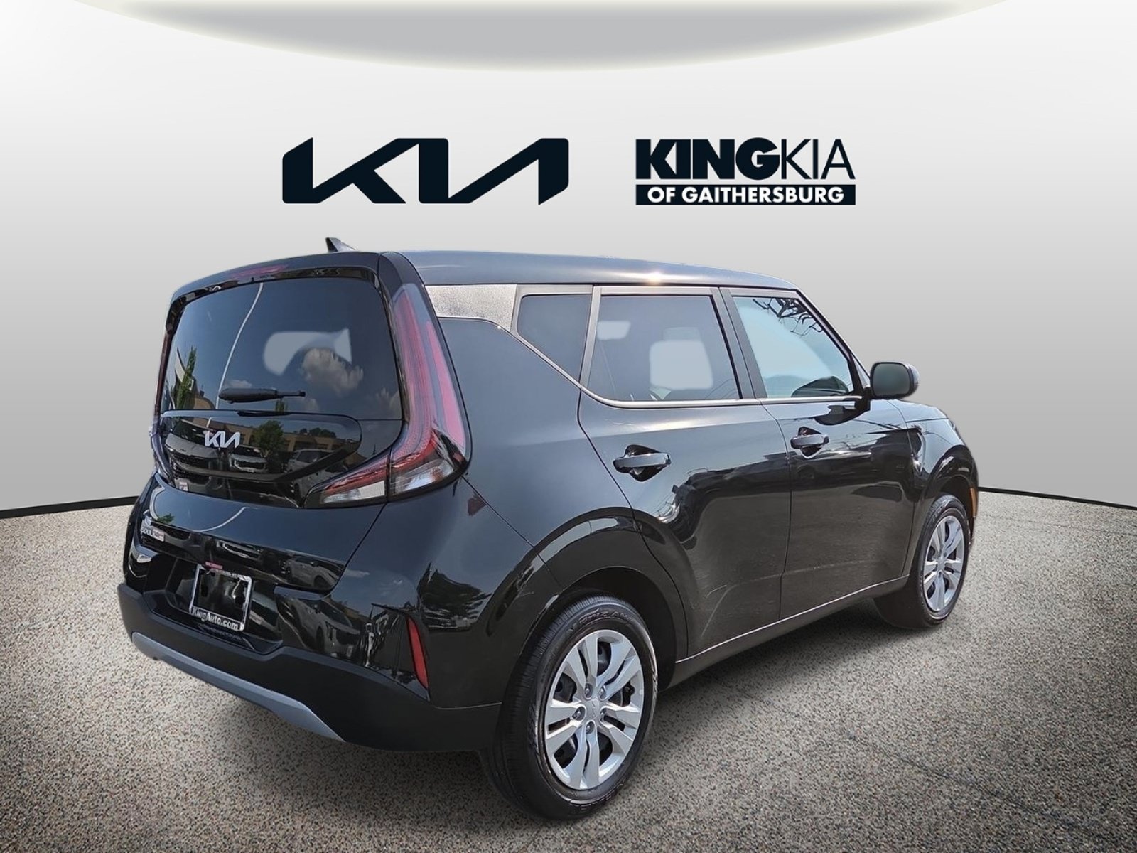 Certified 2024 Kia Soul LX FWD image 3