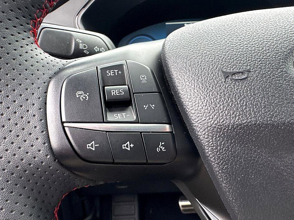 Used 2023 Ford Escape ST-Line Elite w/ Premium Technology Package image 16