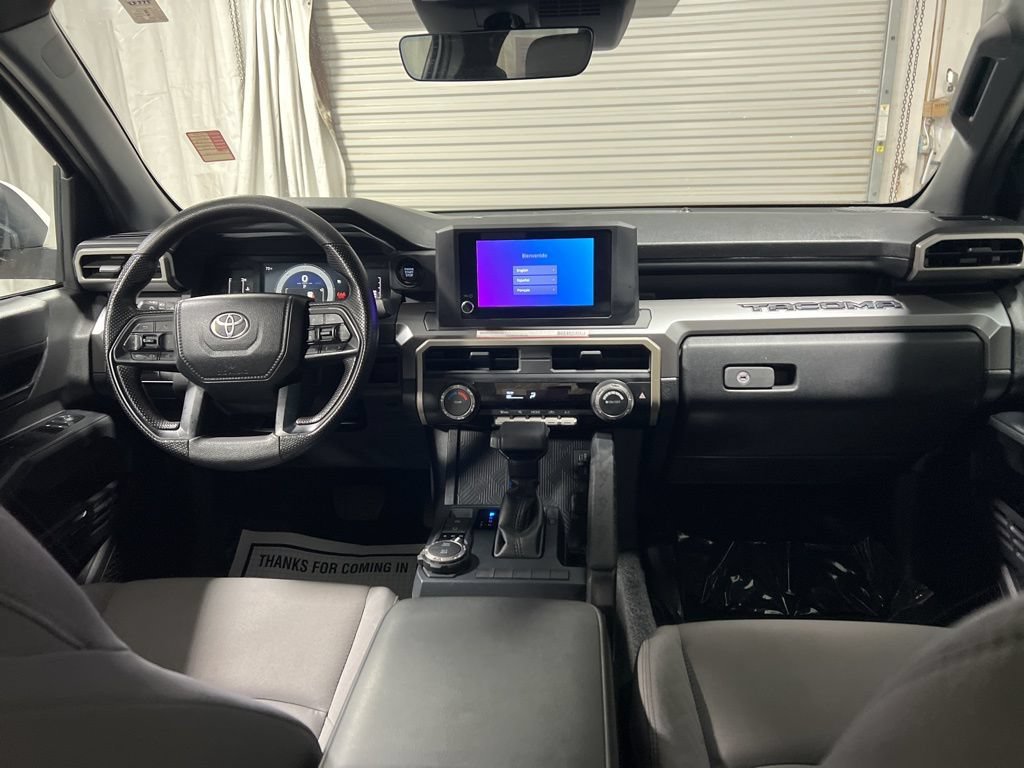 Used 2024 Toyota Tacoma SR5 AWD/4WD image 15