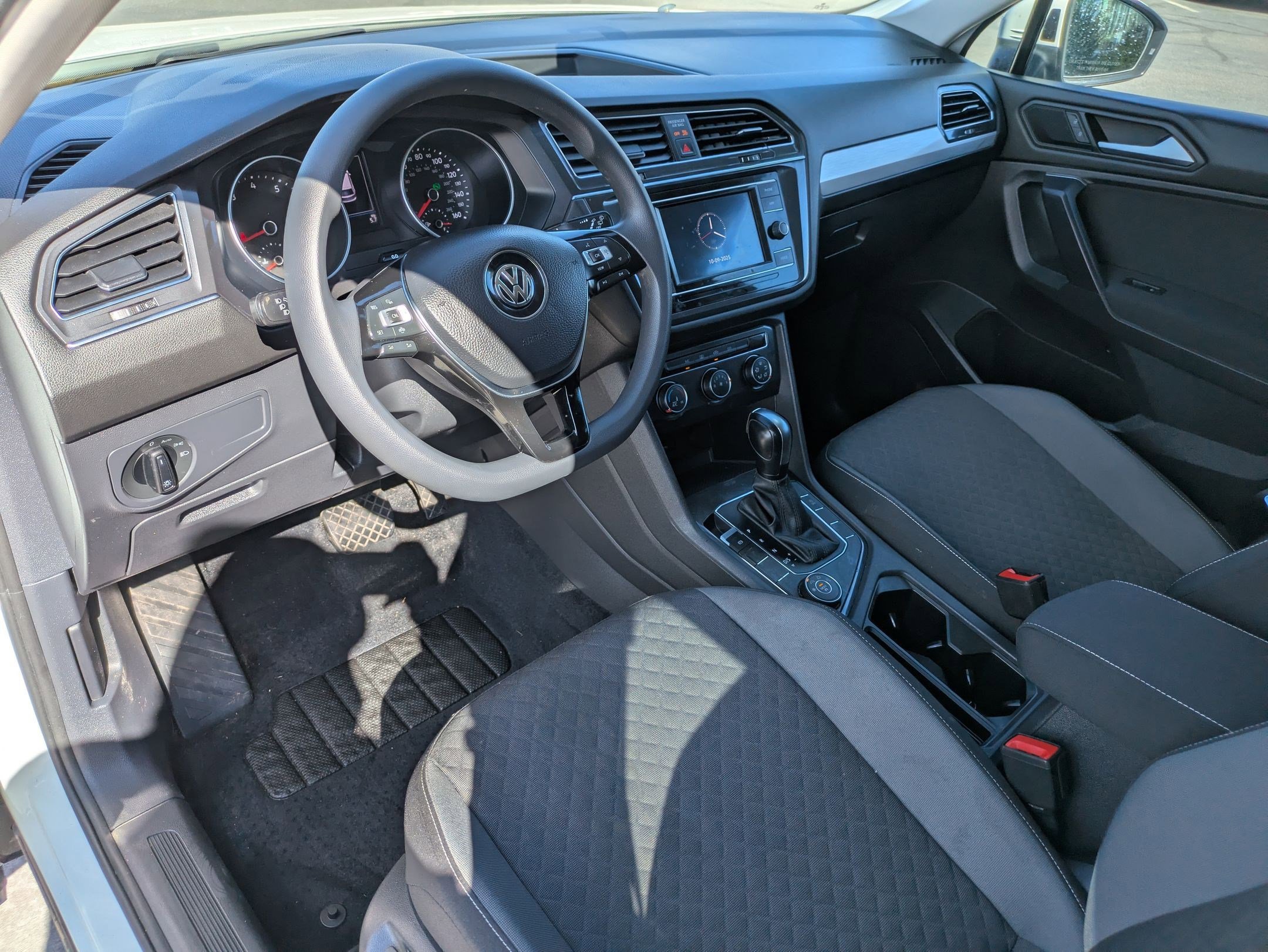 Used 2021 Volkswagen Tiguan S image 16