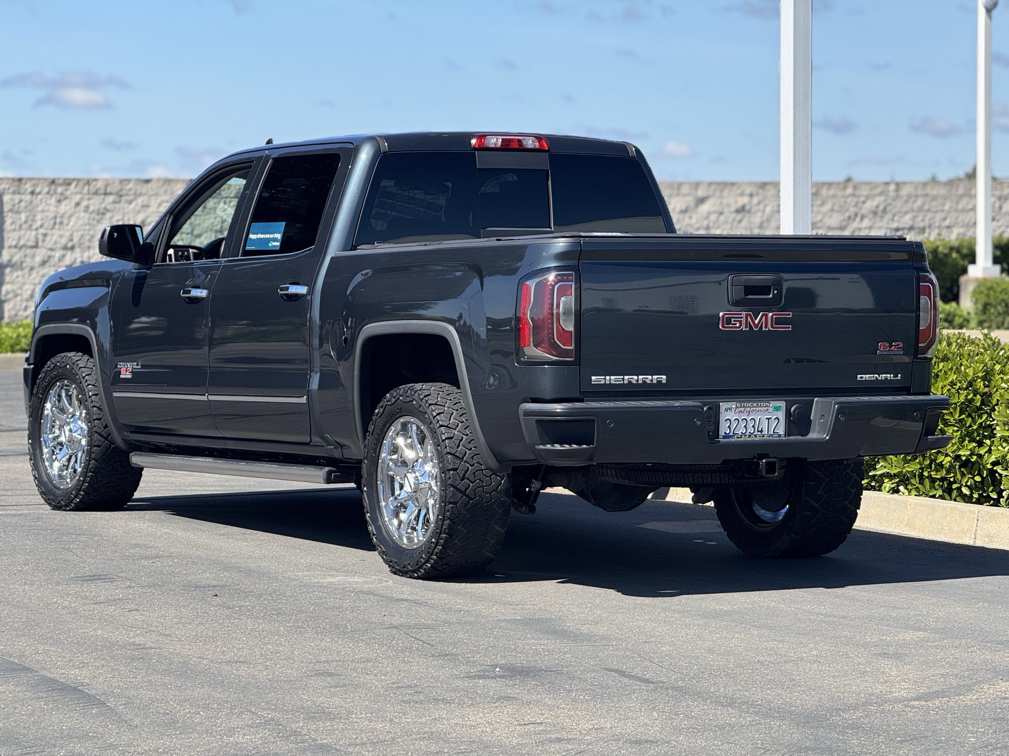 Used 2017 GMC Sierra 1500 Denali w/ Denali Ultimate Package AWD/4WD image 5