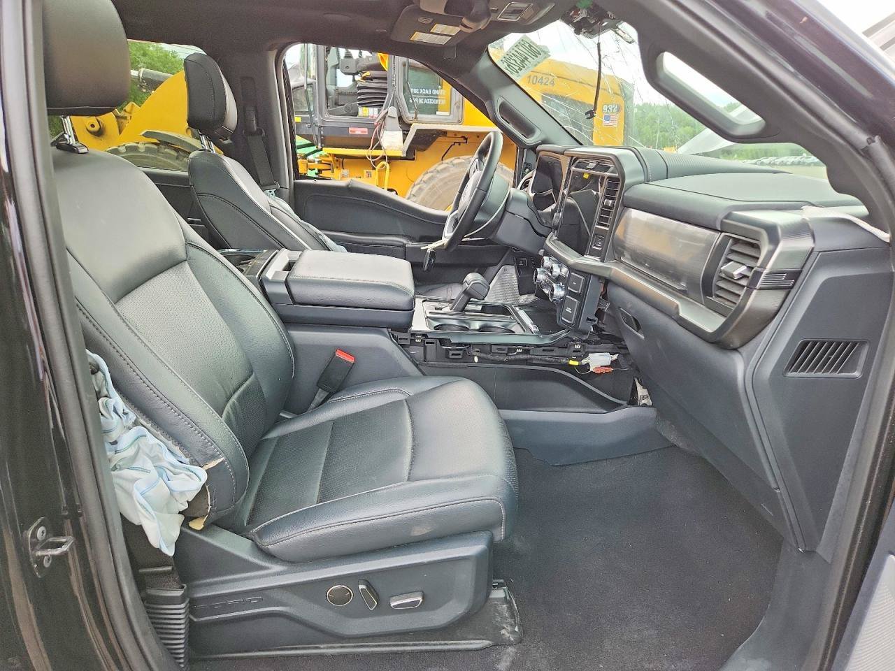 Used 2025 Ford F150 Lariat w/ Equipment Group 502A High AWD/4WD image 5