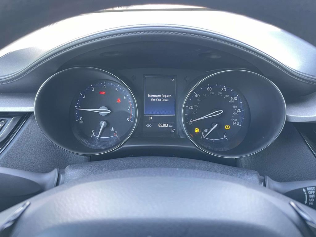 Used 2021 Toyota C-HR LE image 33