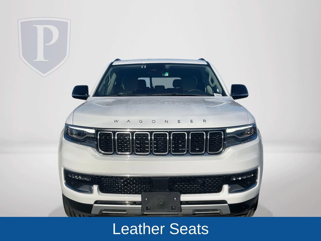 Certified 2024 Jeep Wagoneer L Series II w/ Flexible Seating Group image 4