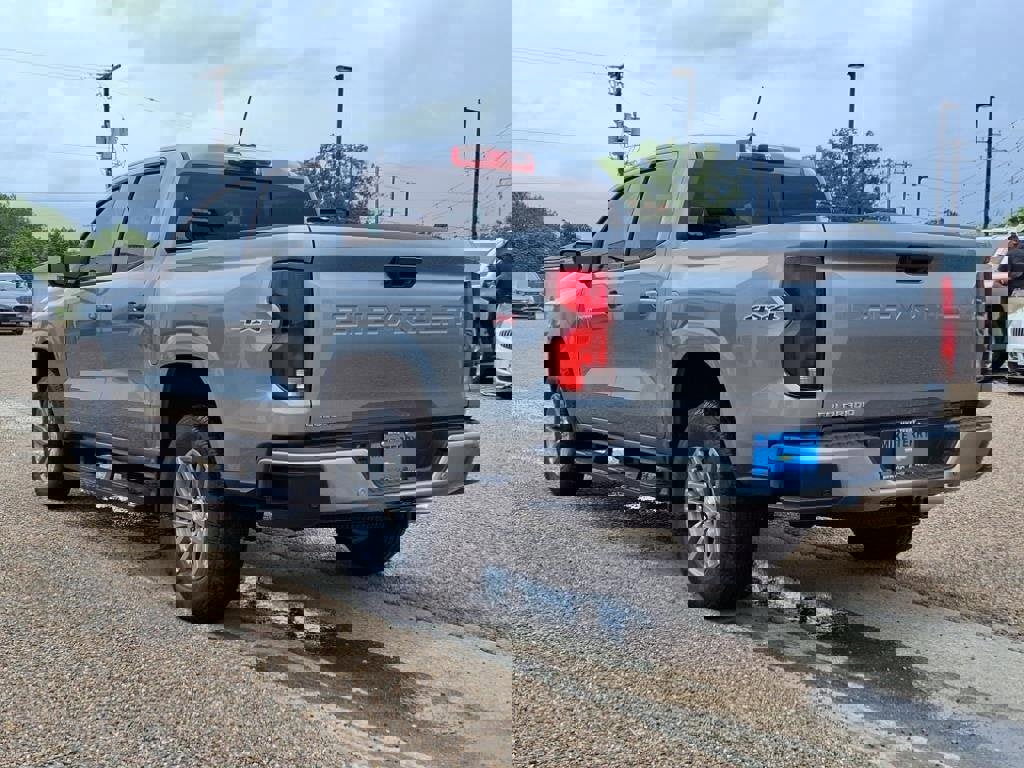 New 2025 Chevrolet Colorado LT w/ LT Convenience Package image 6