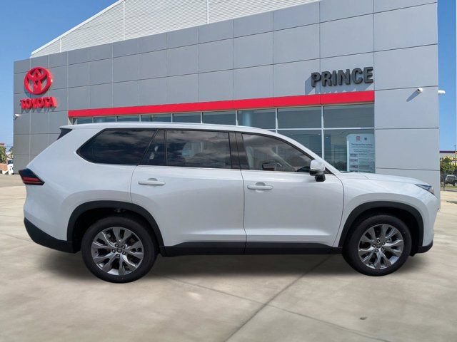 New 2026 Toyota Grand Highlander AWD image 3