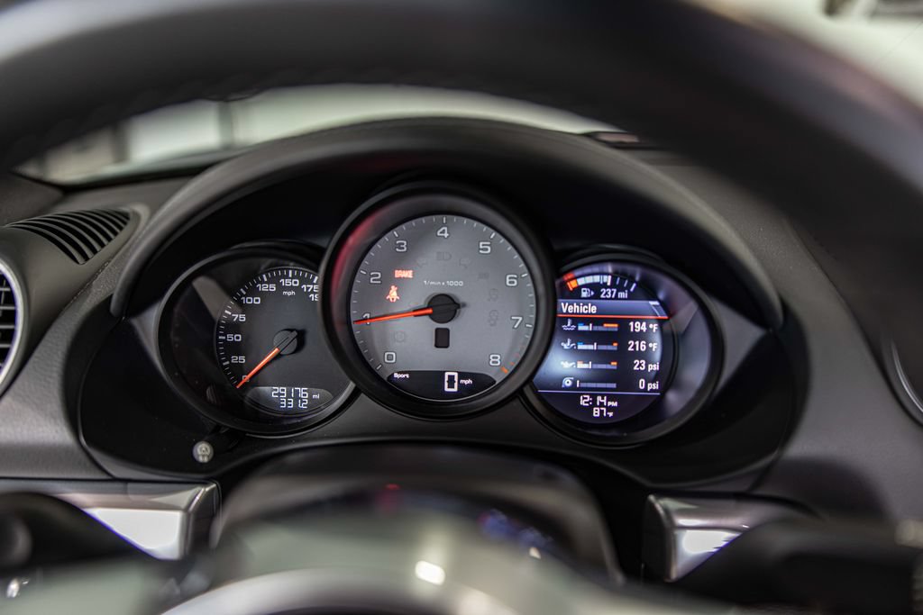 Used 2018 Porsche 718 Cayman S RWD image 25