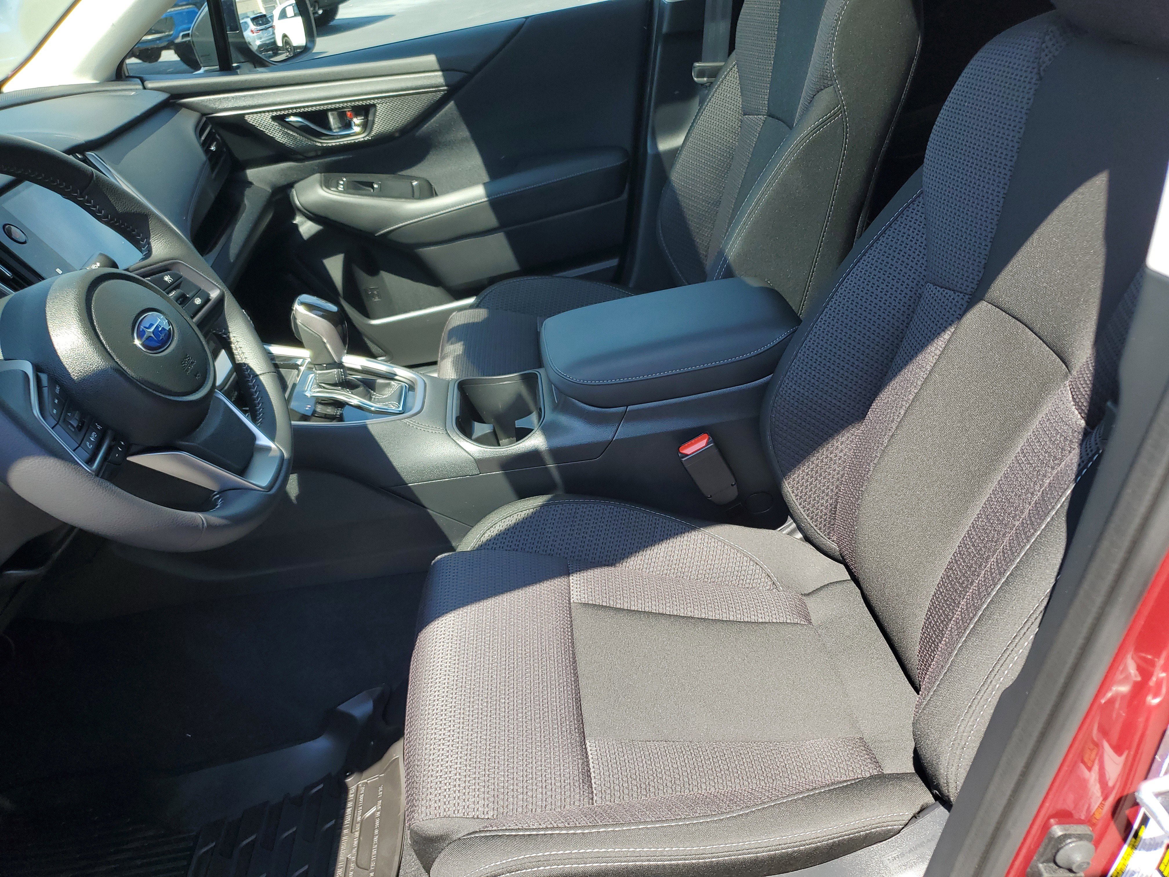 Used 2025 Subaru Outback Premium w/ Popular Package #1A image 16