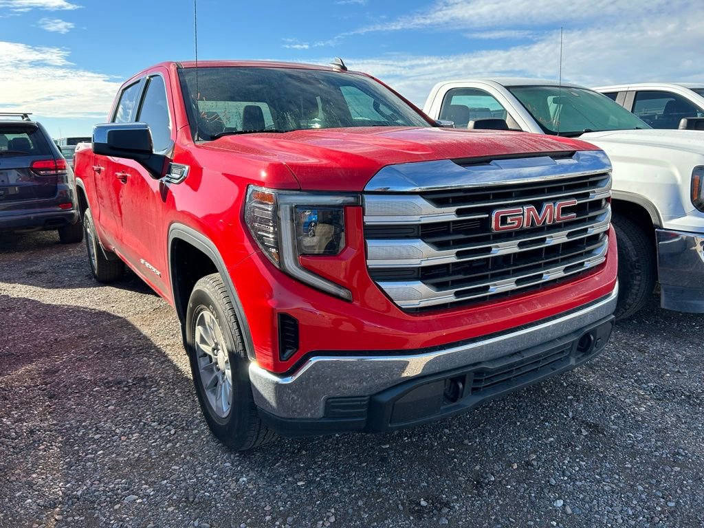 Used 2023 GMC Sierra 1500 SLE image 2