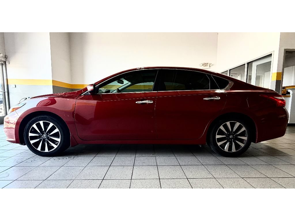 Used 2016 Nissan Altima 2.5 SL w/ 2.5 Technology Package FWD image 12