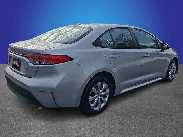 Used 2023 Toyota Corolla LE FWD image 4