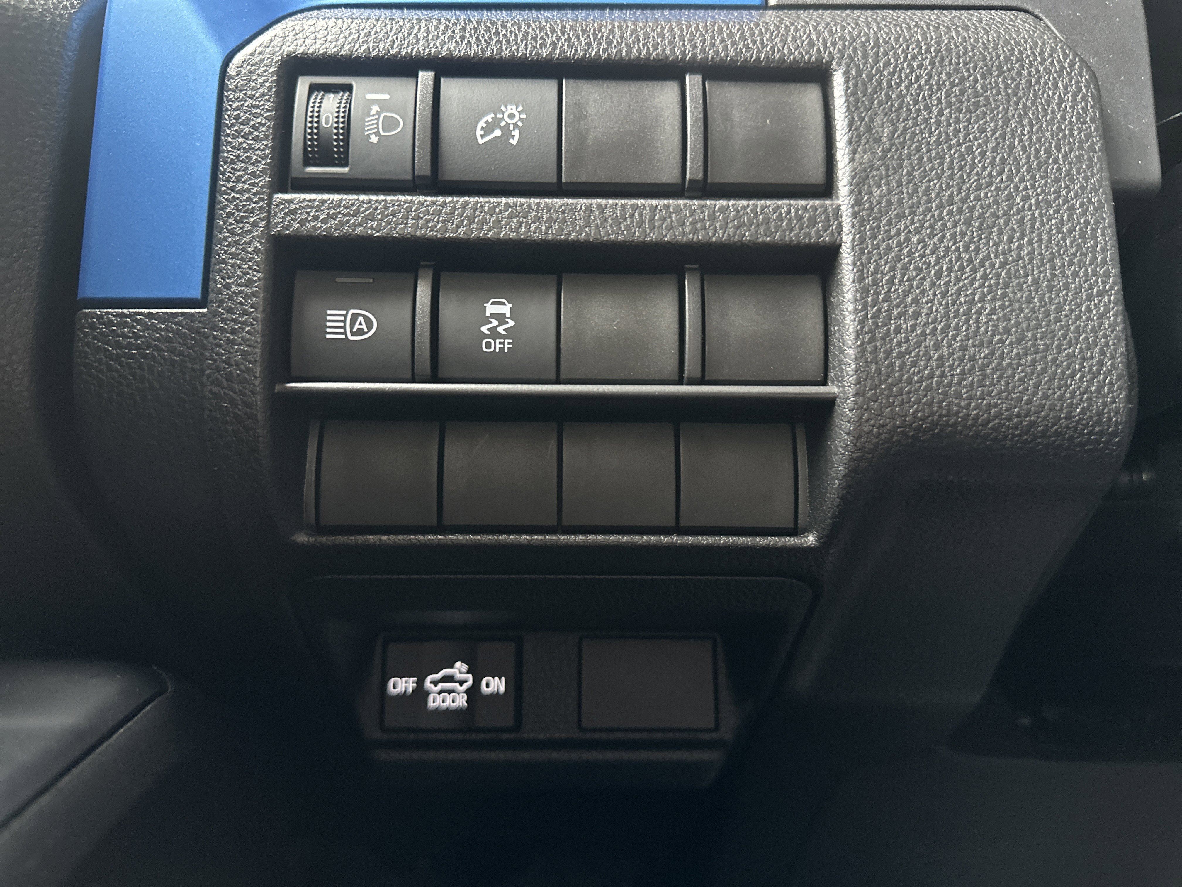 Certified 2025 Toyota Tacoma TRD Off-Road image 22