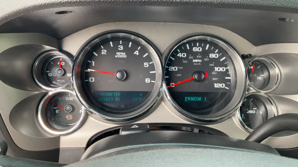 Used 2010 Chevrolet Silverado 2500 LT w/ Interior Plus Package AWD/4WD image 18