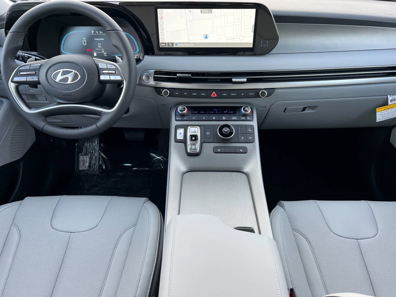 New 2025 Hyundai Palisade SEL image 3