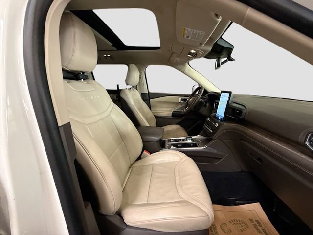 Used 2020 Ford Explorer Platinum w/ Premium Technology Package AWD/4WD image 33