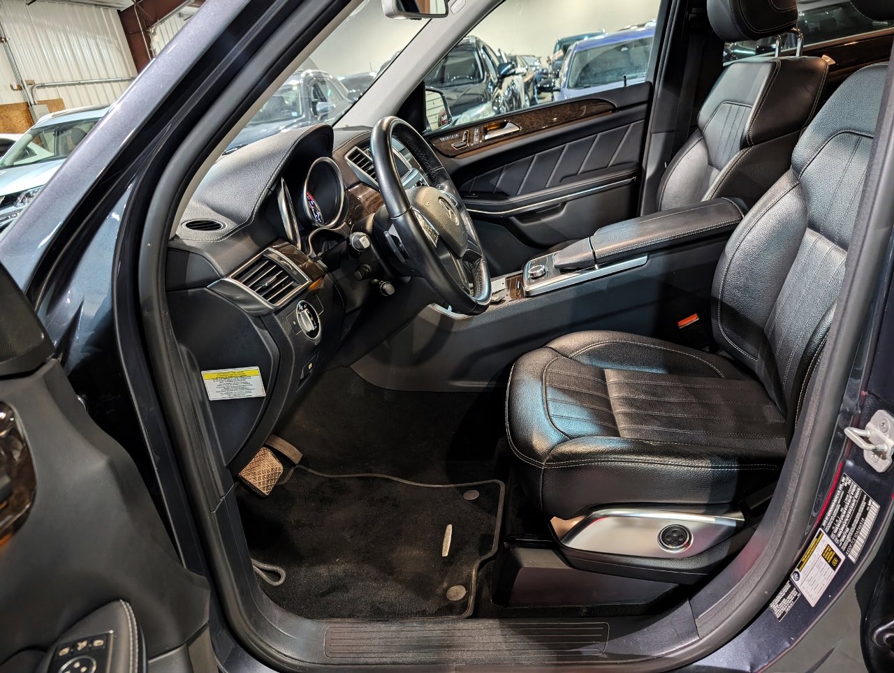 Used 2013 Mercedes-Benz GL 450 4MATIC image 16