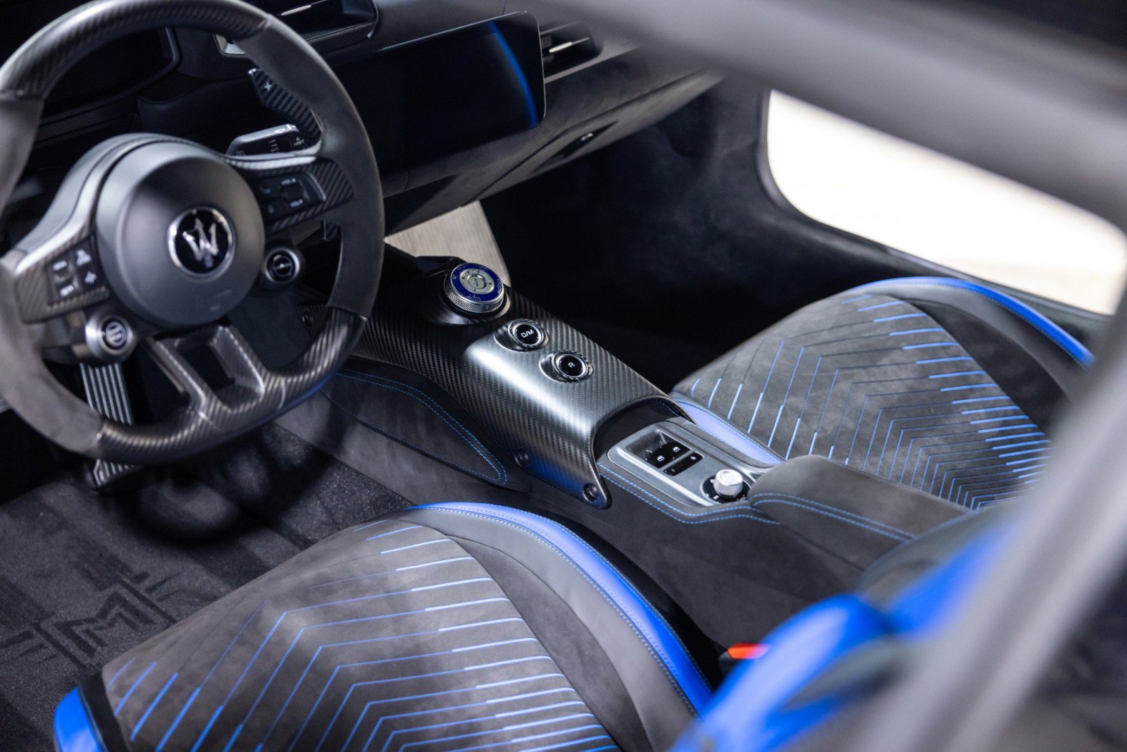 Used 2022 Maserati MC20 Coupe RWD image 40