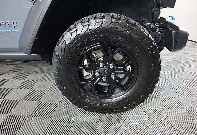 Used 2024 Jeep Wrangler Willys image 15