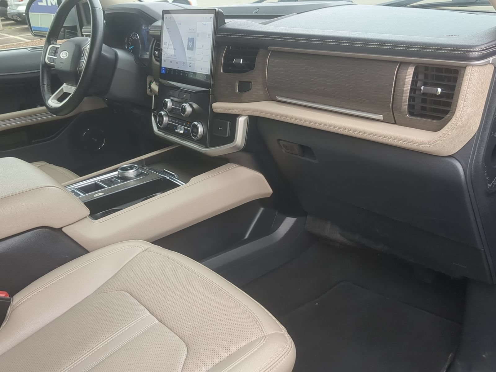 Certified 2024 Ford Expedition Limited RWD image 38