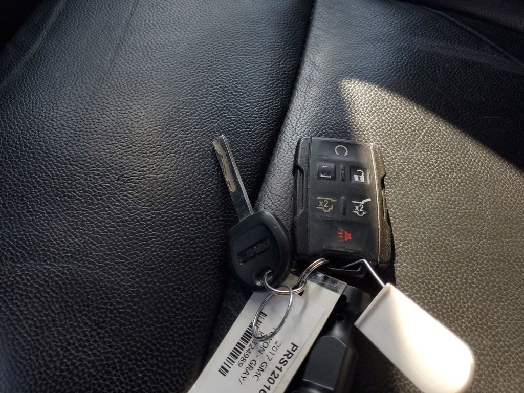 Used 2019 GMC Yukon SLT image 30