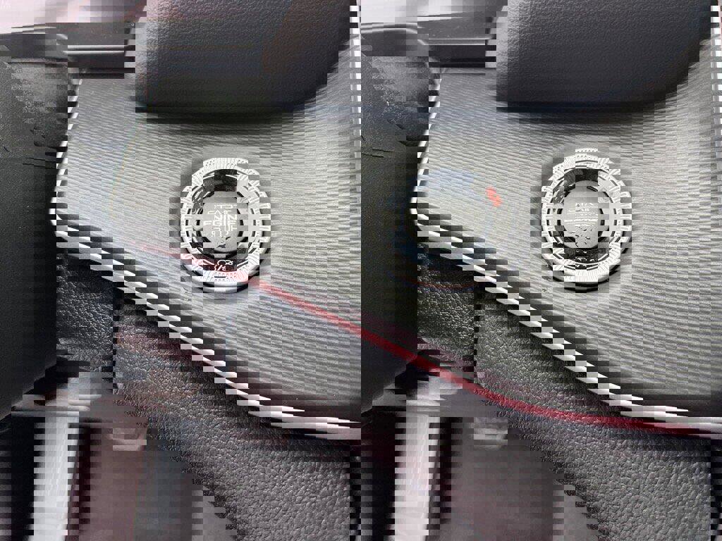 New 2025 Jeep Grand Cherokee Laredo X image 28