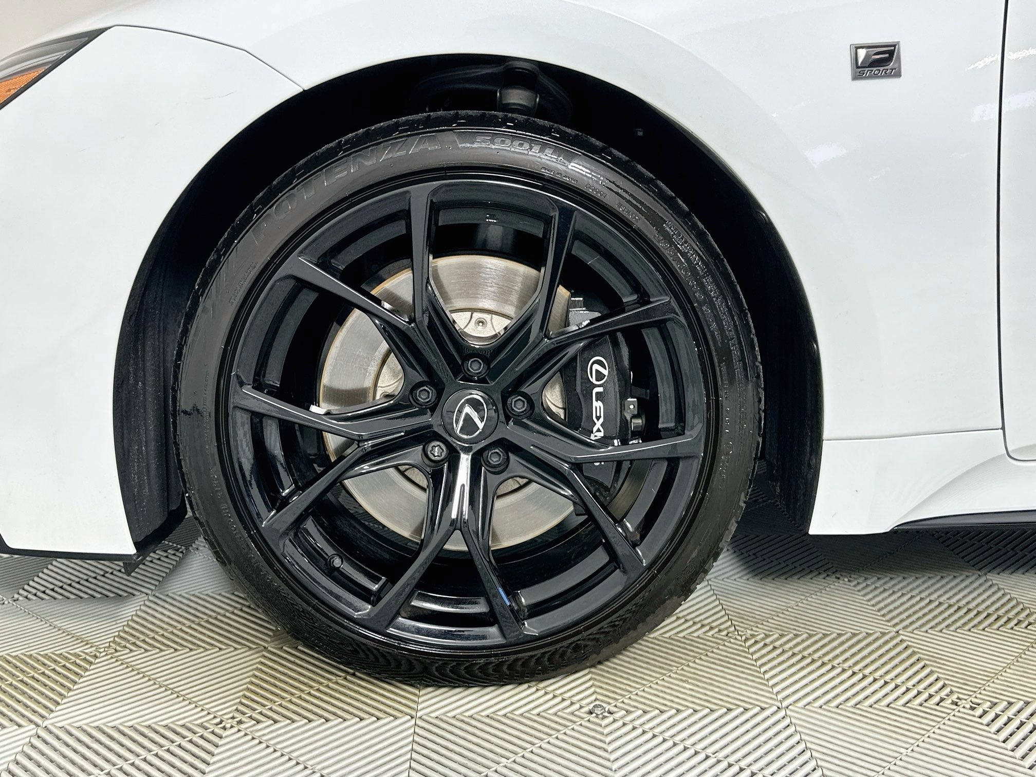 Used 2025 Lexus IS 500 w/ Accessory Package 2 RWD image 9