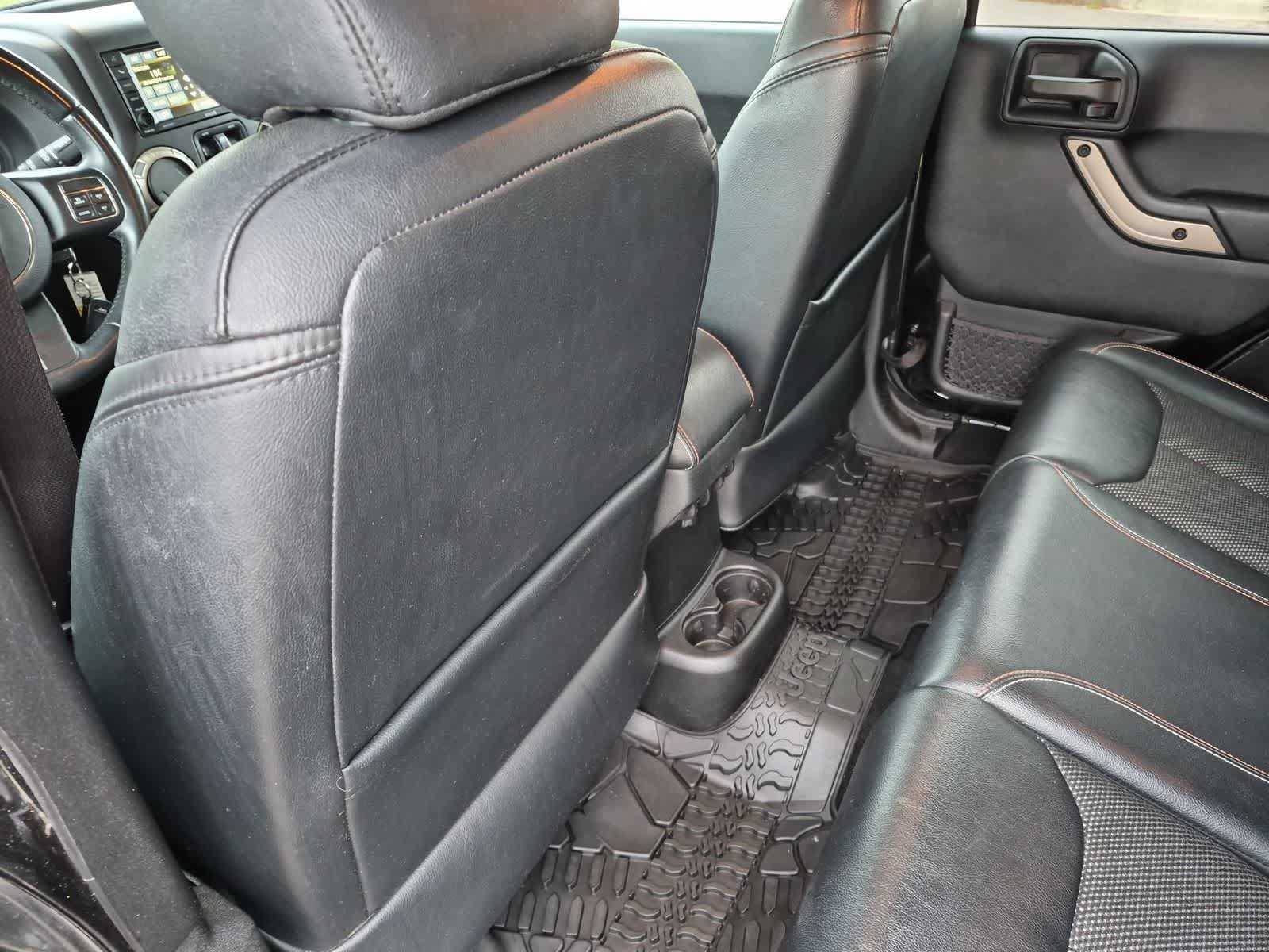 Used 2017 Jeep Wrangler Unlimited Sahara AWD/4WD image 18