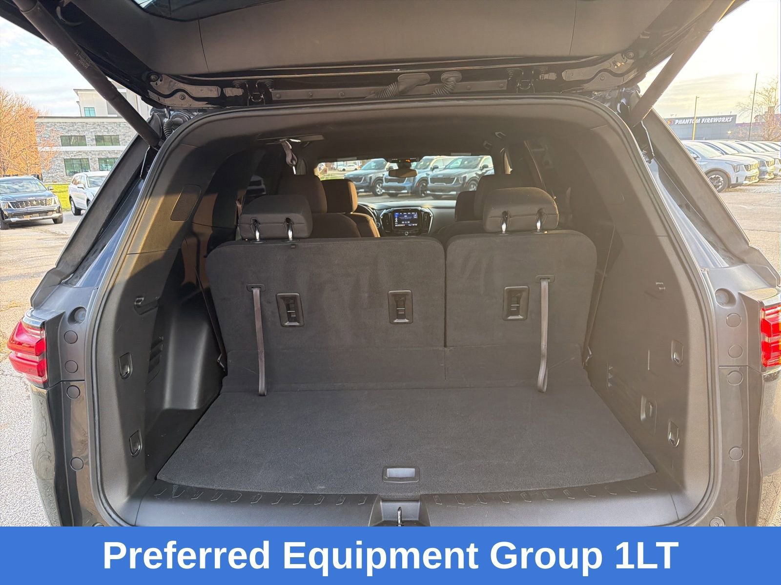 Used 2023 Chevrolet Traverse LT image 20